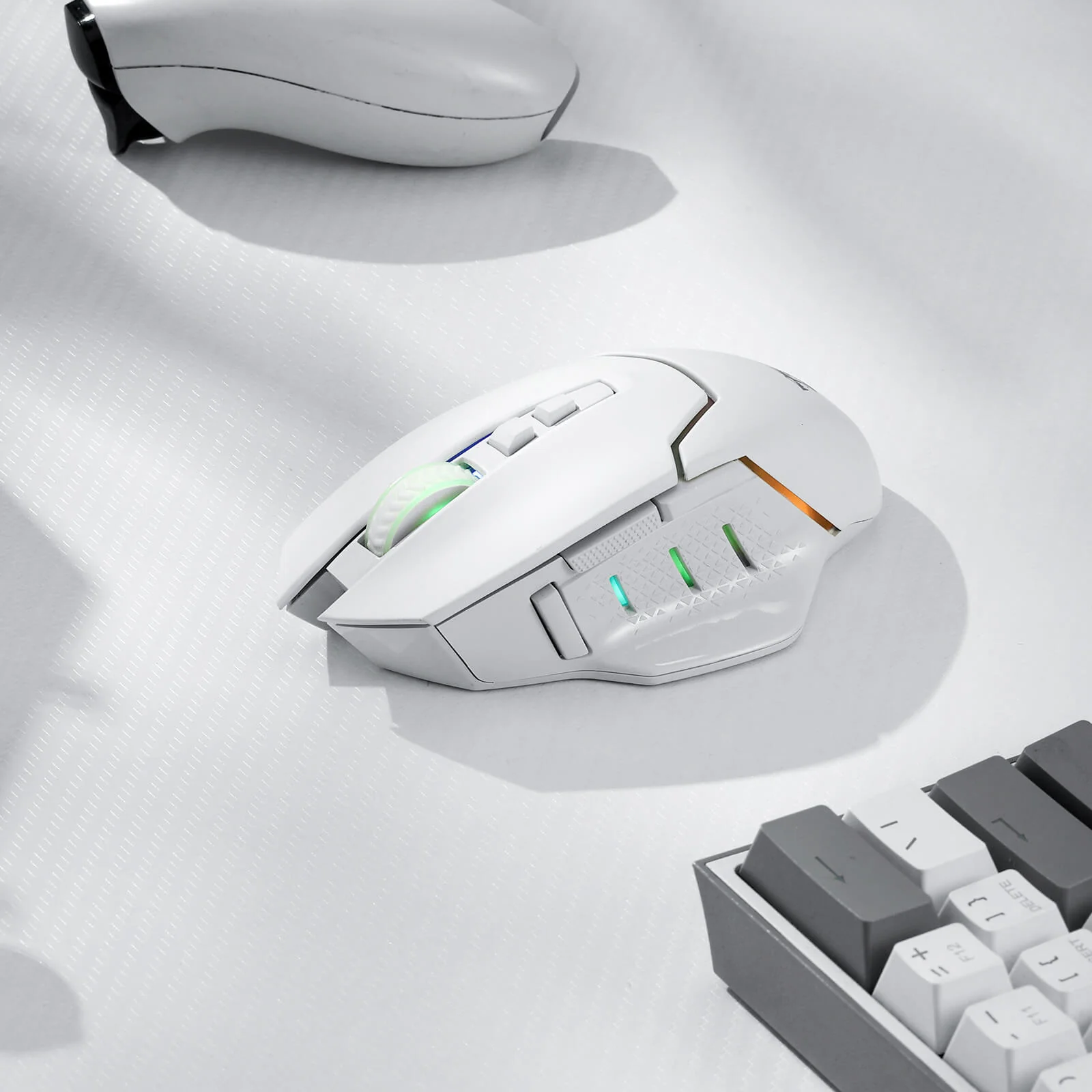 277-mirage-m690-pro-1.webp