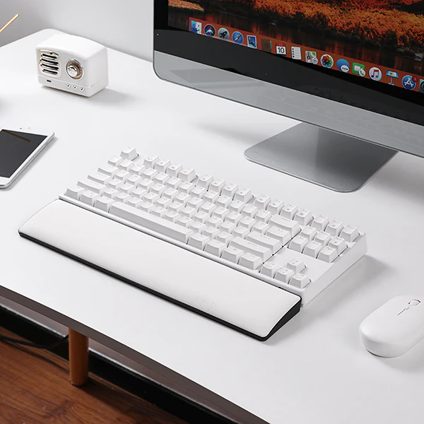 355-redragon-x-ltc-keyboard-wrist-rest-1.webp