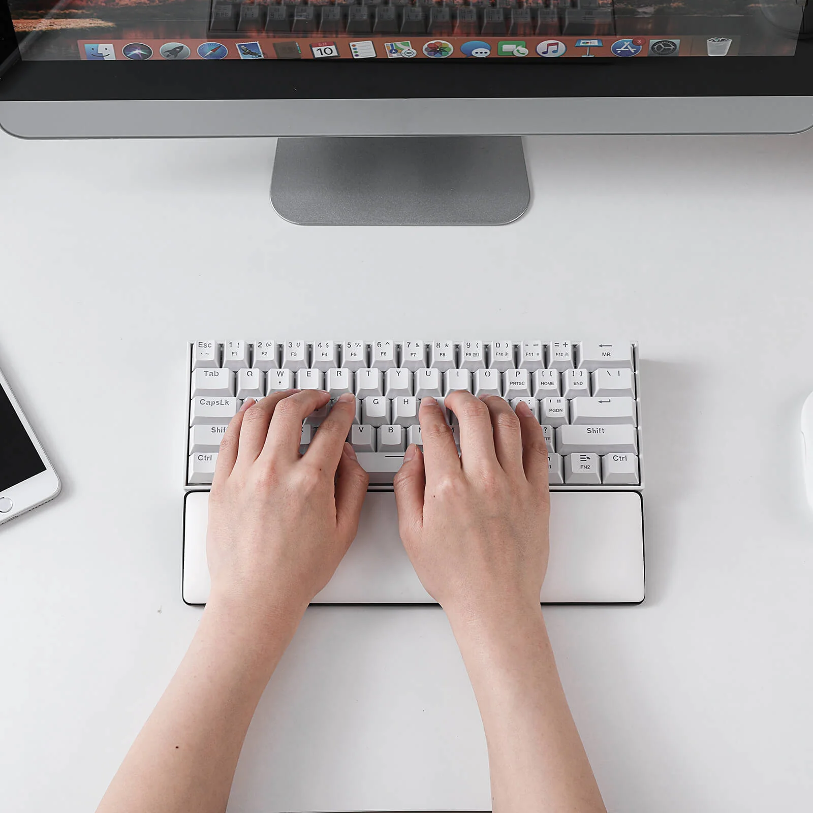 355-redragon-x-ltc-keyboard-wrist-rest-1.webp